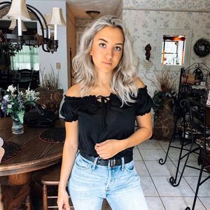 Meet your Posher, Hannah